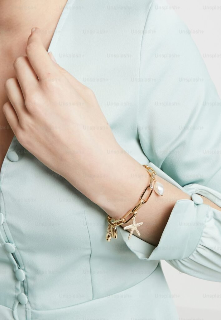 Signal Loop Bracelet